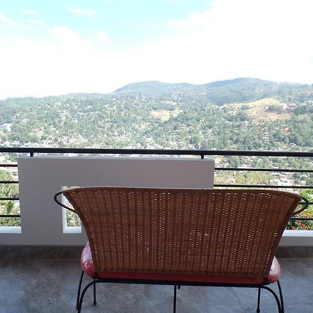 Kandyan Bluestar Villa Экстерьер фото