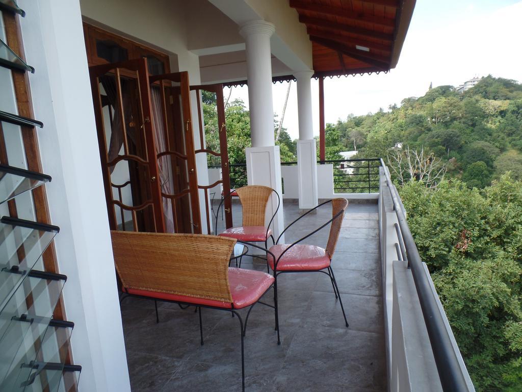 Kandyan Bluestar Villa Экстерьер фото