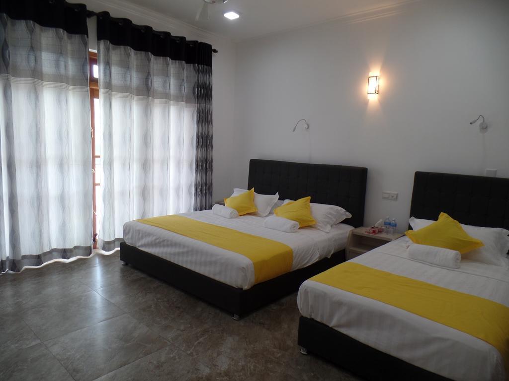 Kandyan Bluestar Villa Номер фото