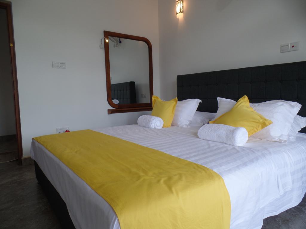 Kandyan Bluestar Villa Номер фото