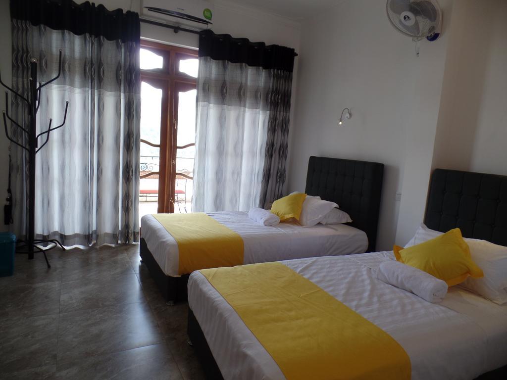 Kandyan Bluestar Villa Номер фото